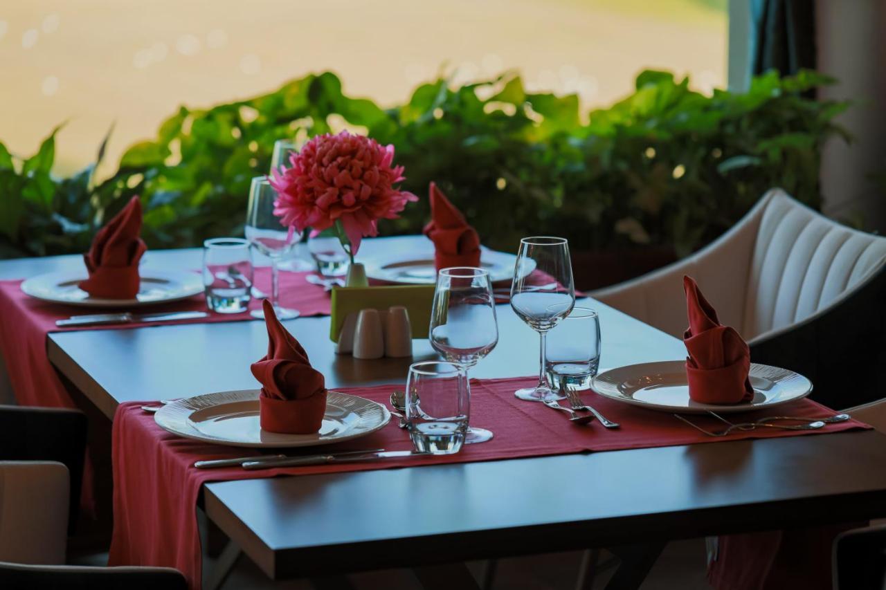 Dreamland Golf Hotel Baku Hovsan Ngoại thất bức ảnh